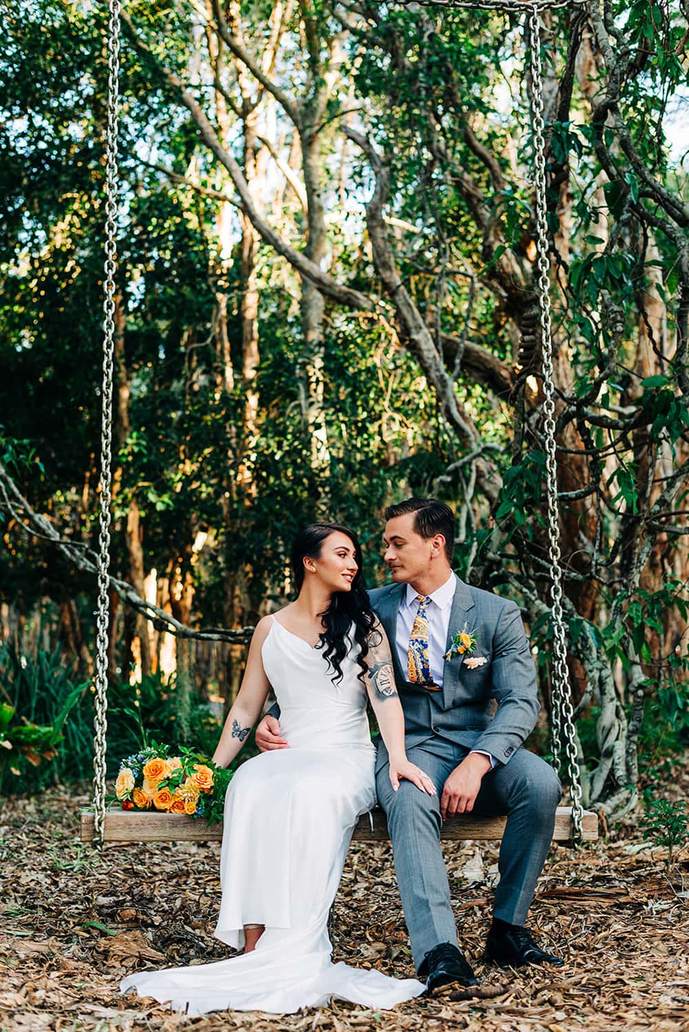 Bright Mid-Century Summer Wedding Inspiration with Sunburst Details