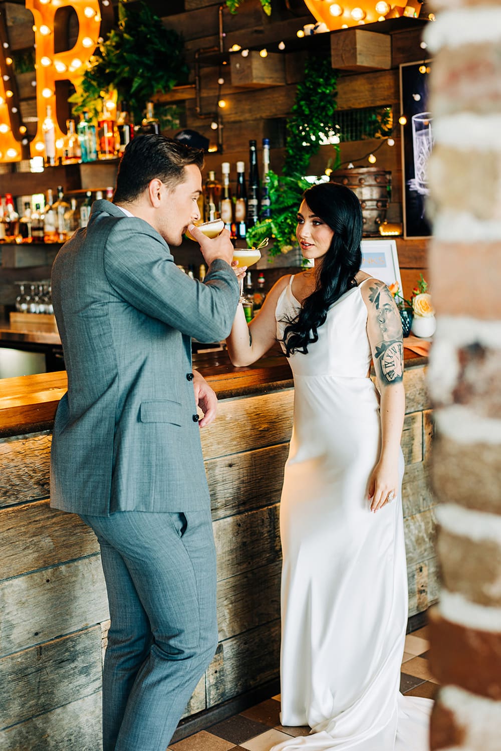 Bright Mid-Century Summer Wedding Inspiration with Sunburst Details