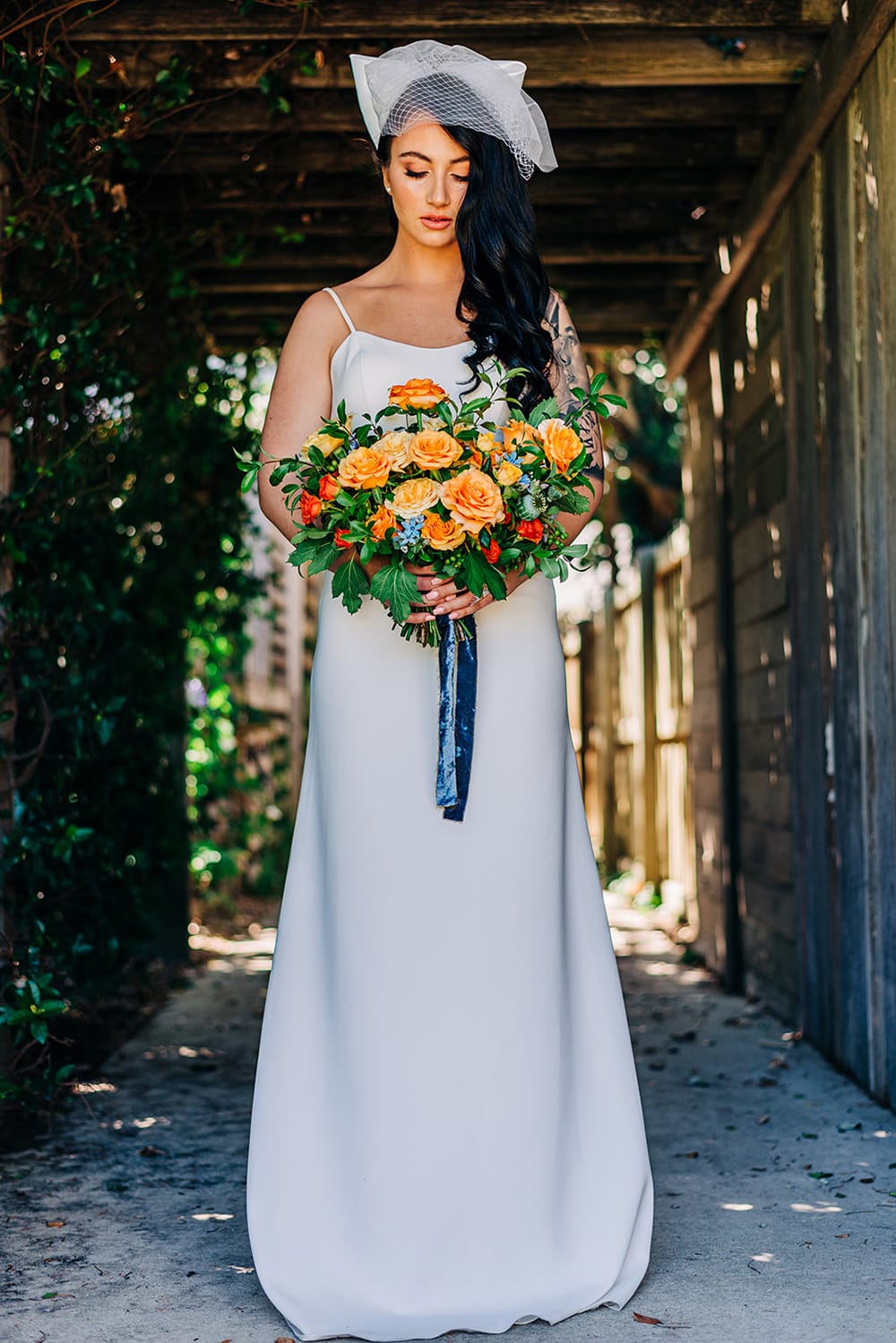 Bright Mid-Century Summer Wedding Inspiration with Sunburst Details