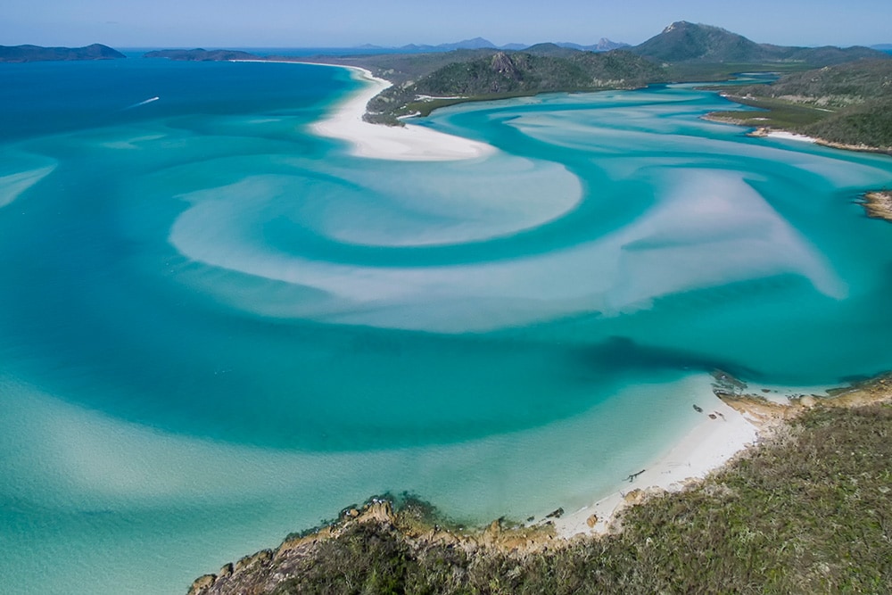 Honeymoon in The Whitsundays | Airlie Beach Experiences | Hill Inlet at Whitehaven Beach 