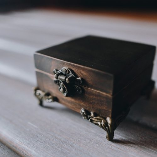 Wooden Chest Shaped Wedding Ceremony Ring Box