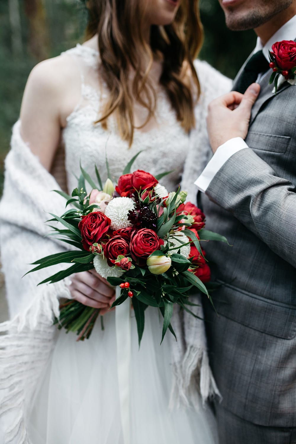 Intimate Woodland Elopement Inspiration | Photography: Madison Mortimer