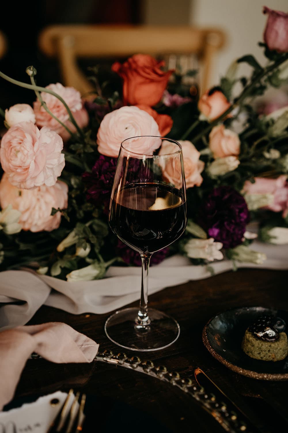 Natural Romantic Wedding Inspiration at a Rainforest Retreat | White Parrot Photography & Film