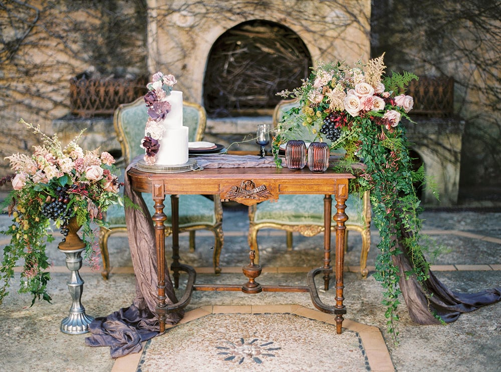 Romantic European Inspired Wedding Ideas | Photography: Casey Jane Photography