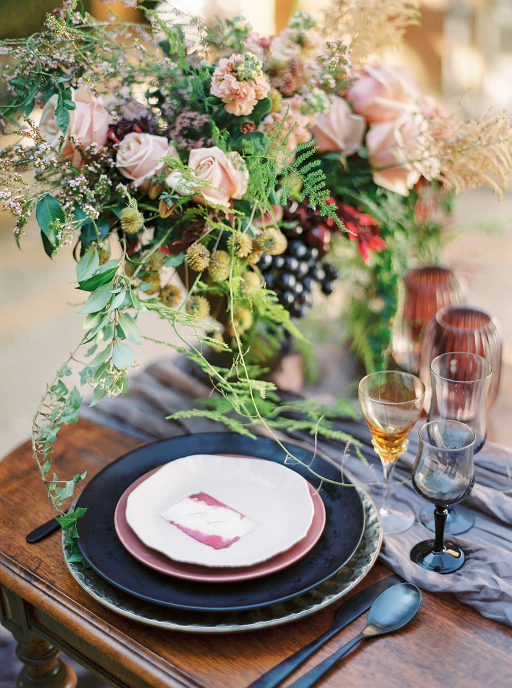 Romantic European Inspired Wedding Ideas | Photography: Casey Jane Photography