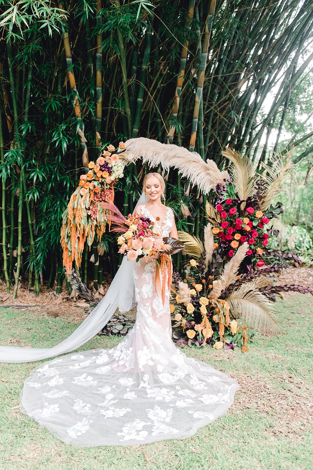 Violet Sunset Wedding Inspiration | Photography: Joy Philippe Photography