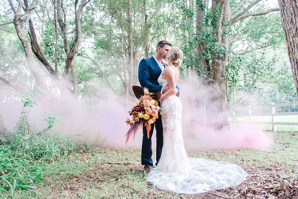 Violet Sunset Wedding Inspiration | Photography: Joy Philippe Photography