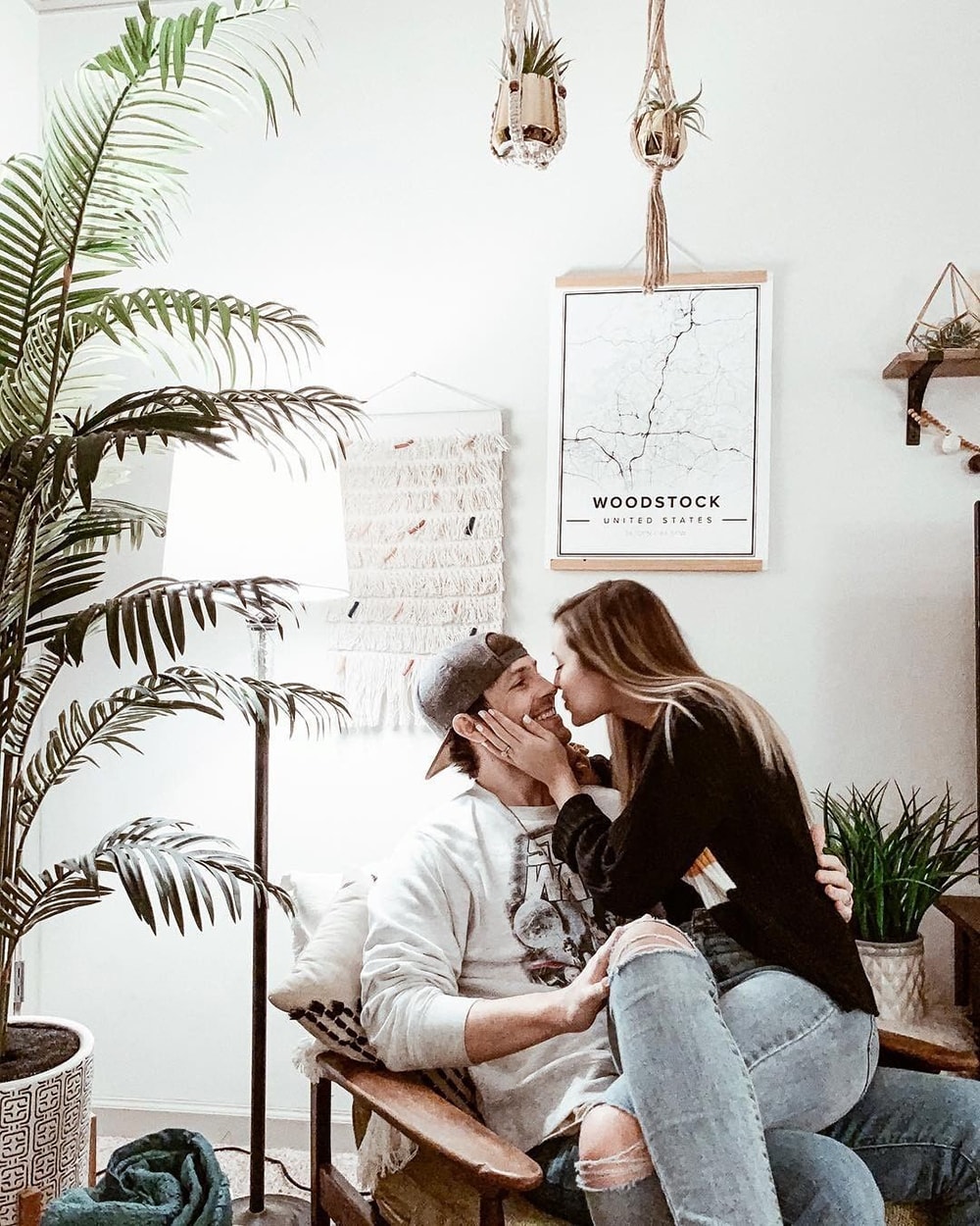 5 Ways To Mark Your Relationship Milestones With Mapiful | Photo: @james_and_meg